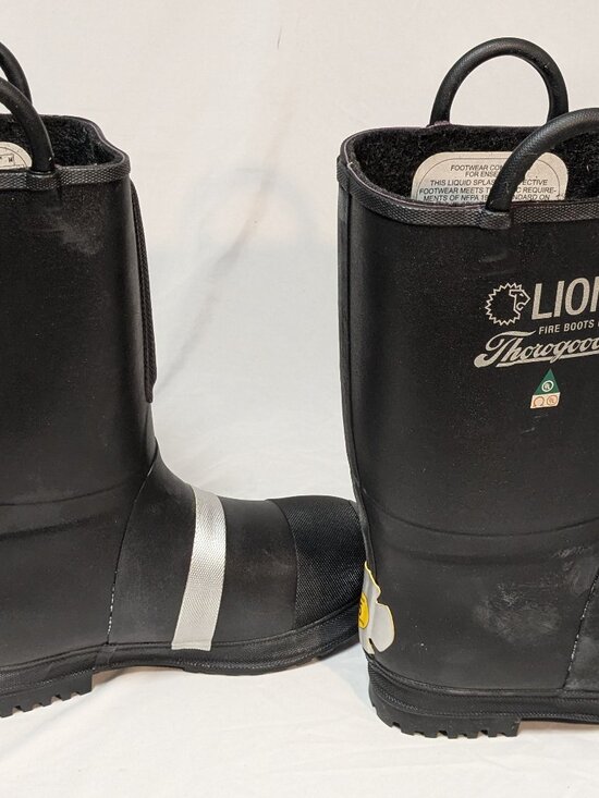 NWT THOROGOOD 807-6003 Lion Fire Hellfire Rubber LUG MENS SIZE 15 XW main image 9